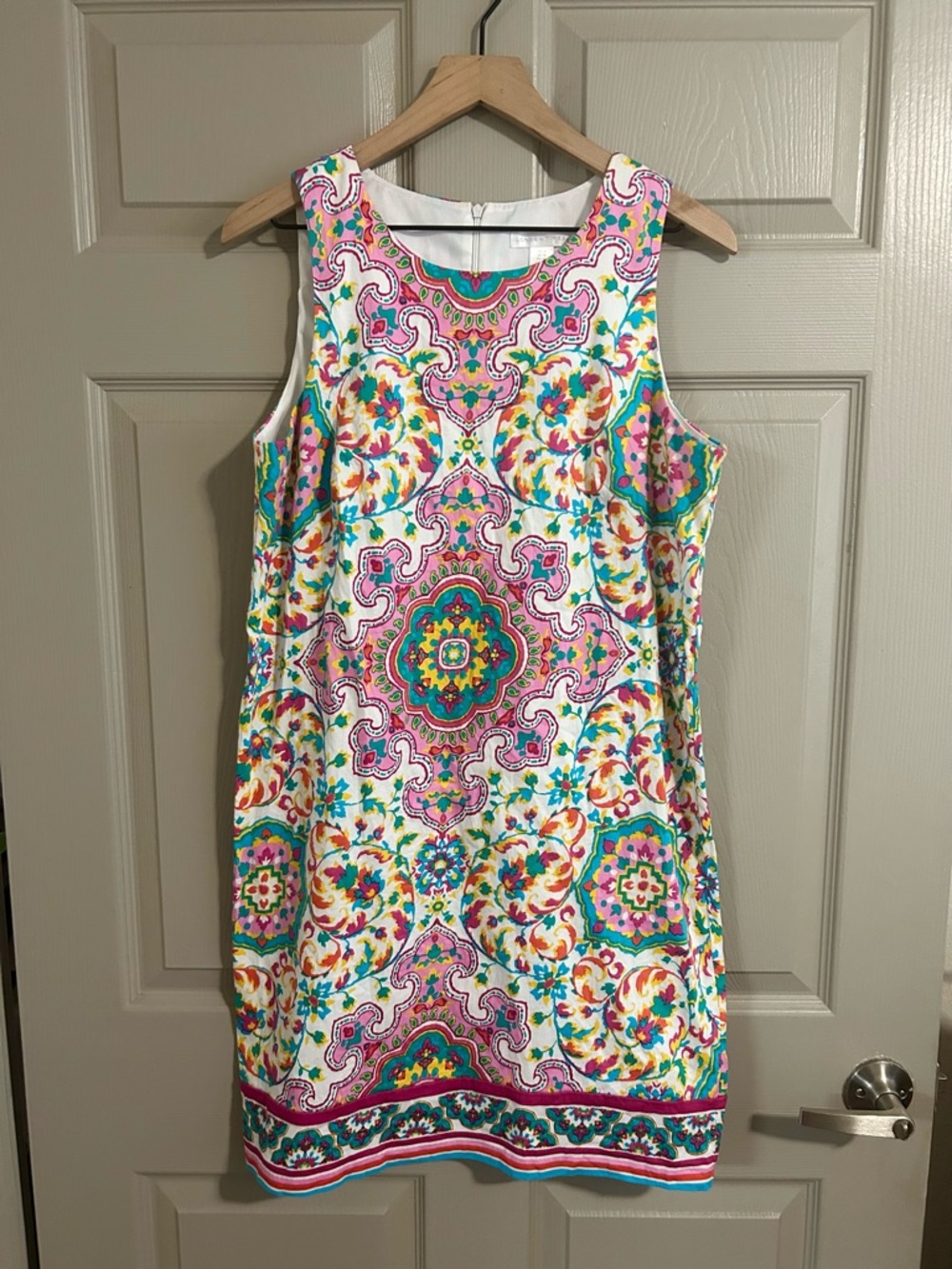 London Times Sleeveless White Dress with Pink & Multicolor Paisley Print Sz: 14